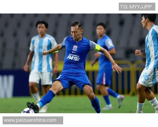 上海绿地申花迎战光荣全力争胜展现球队实力与团结精神