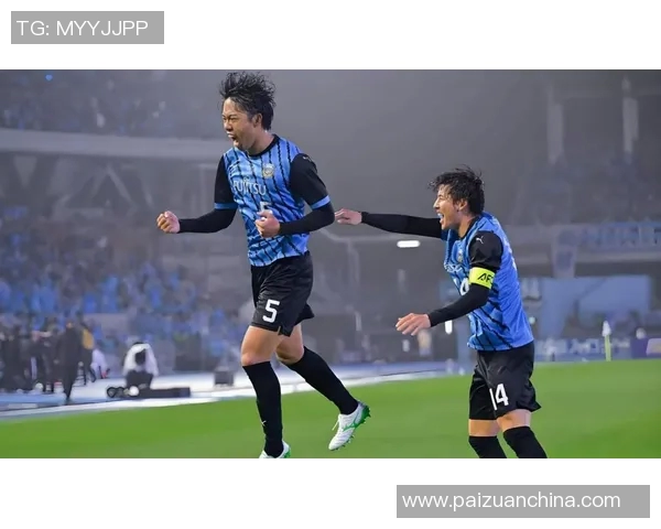 上海绿地申花迎战光荣全力争胜展现球队实力与团结精神